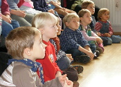 Kinder als Publikum (Foto: Martina Quaas)